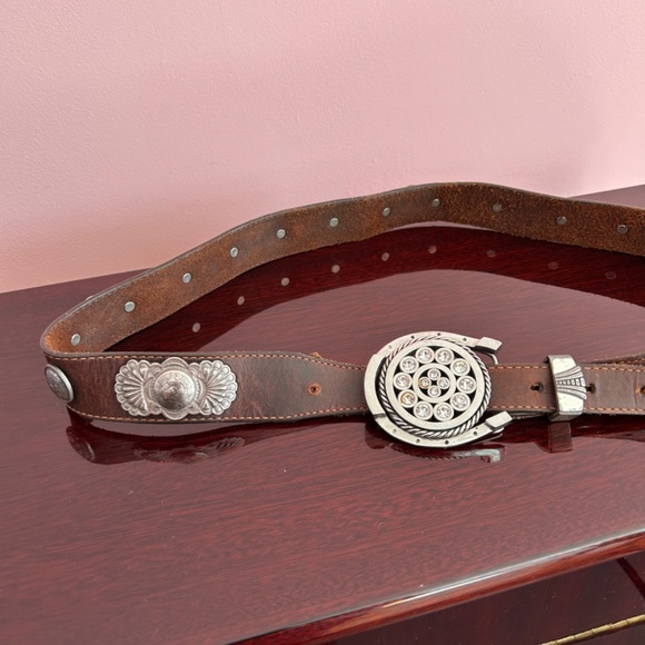 Heavy Genuine Western Style Medallions Full Grain Leather Belt